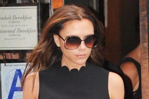 Victoria Beckam Sunglasses mirror