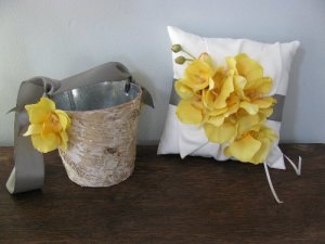 gray flower girl baskets image