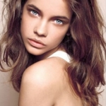 natural light brown hair with highlights