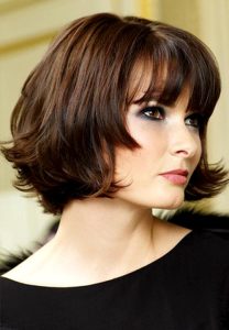 short hairstyles for women brunette