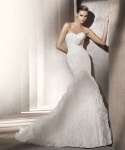 fit flare wedding dresses body type