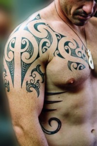 tattoos for back shoulder for man 2013