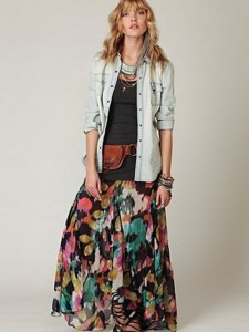 what top to wear with long flowy skirt