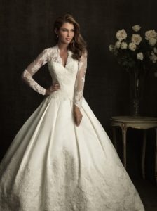 wedding dresses with sleeves and lace